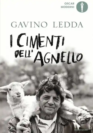Cimenti Dell'agnello (i) fronte